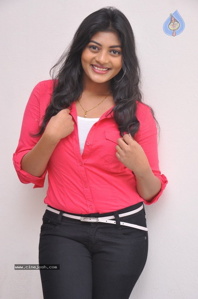 Sowmya Latest Pics - 7 / 56 photos