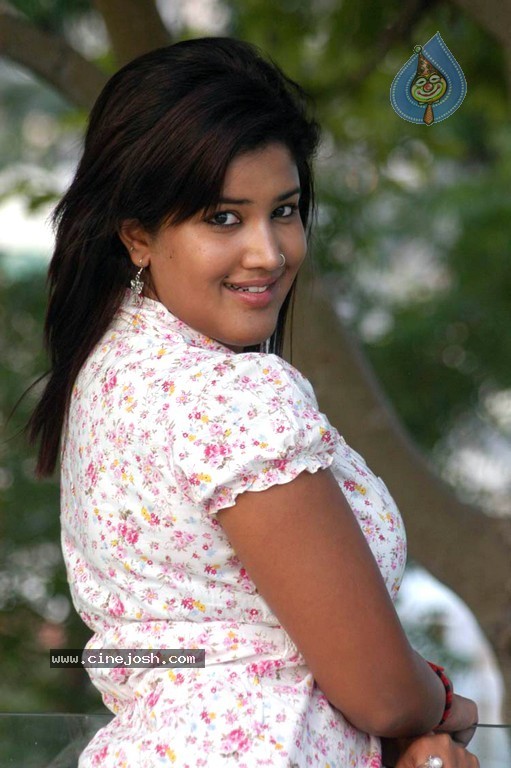 Sowmya New Stills - 1 / 68 photos