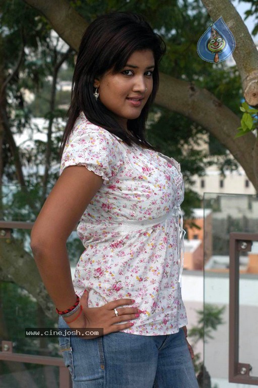 Sowmya New Stills - 62 / 68 photos