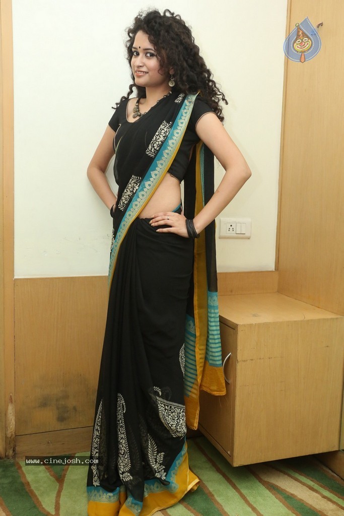 Sowmya Sukumar New Photos - 31 / 140 photos