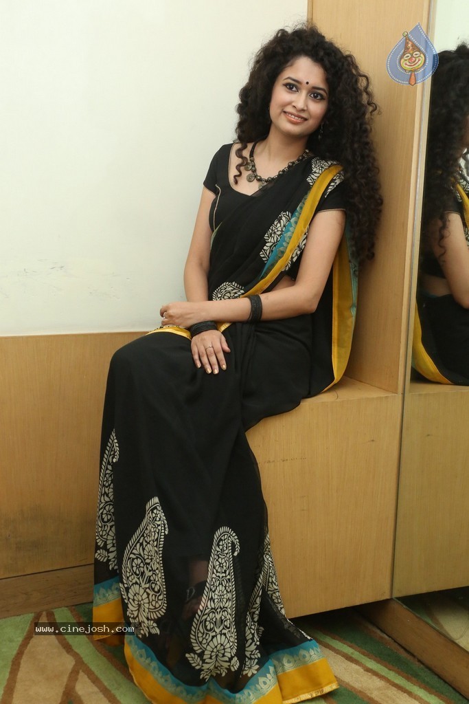 Sowmya Sukumar New Photos - 40 / 140 photos