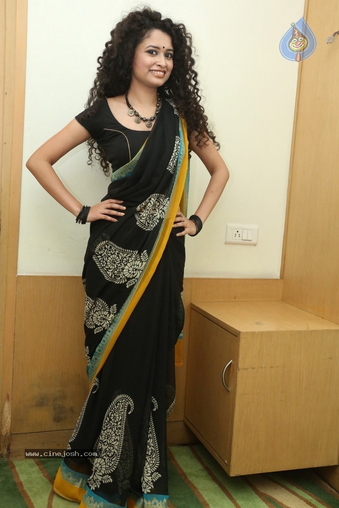 Sowmya Sukumar New Photos - 59 / 140 photos