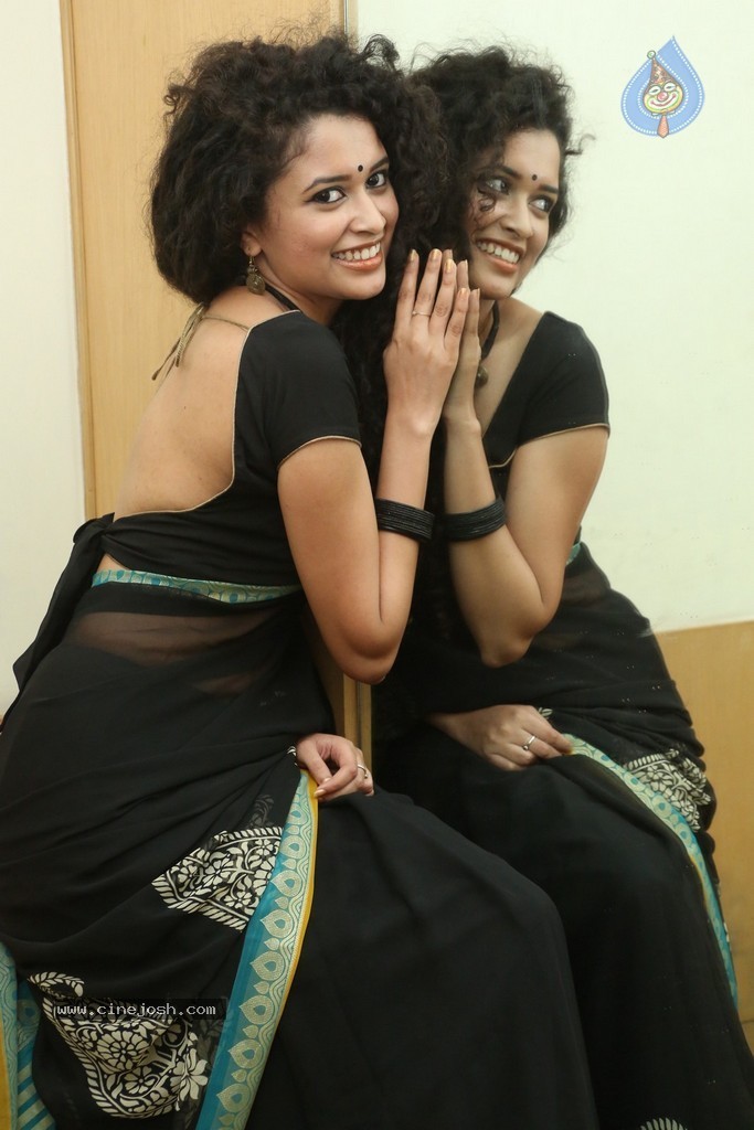 Sowmya Sukumar New Photos - 96 / 140 photos