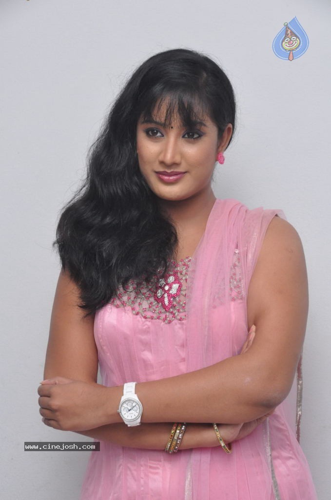 Sravani New Stills  - 18 / 54 photos