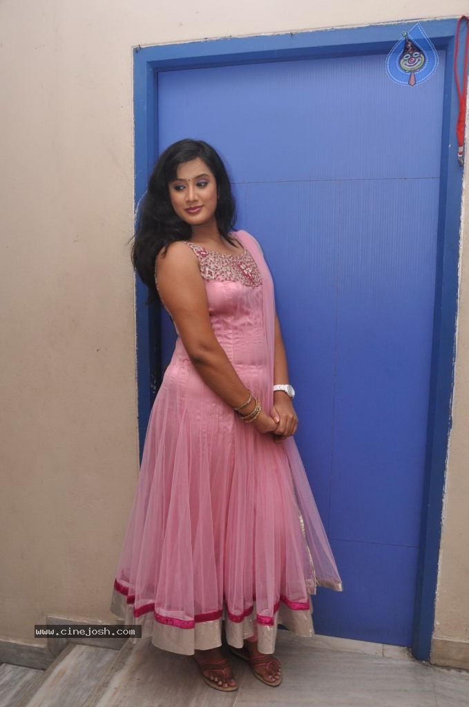 Sravani New Stills  - 24 / 54 photos