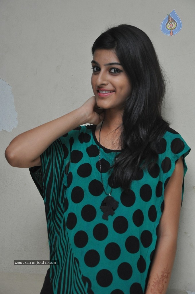 Sravani New Stills - 42 / 86 photos