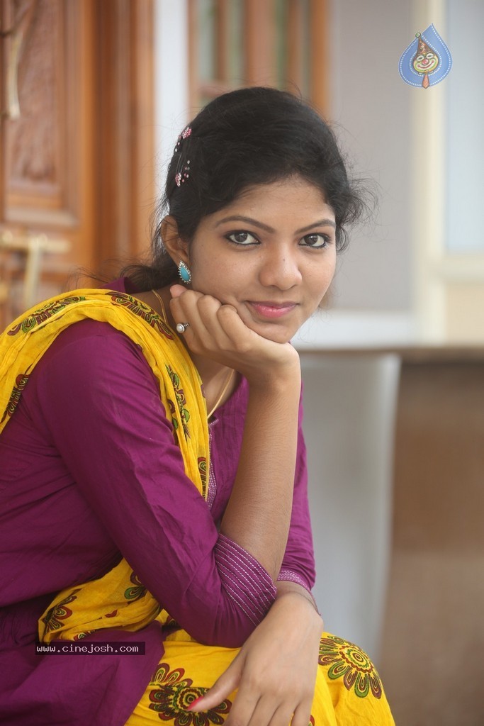 Sravani New Stills - 2 / 90 photos