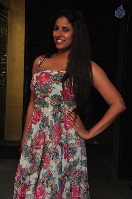 Sravya Reddy Images - 15 / 21 photos