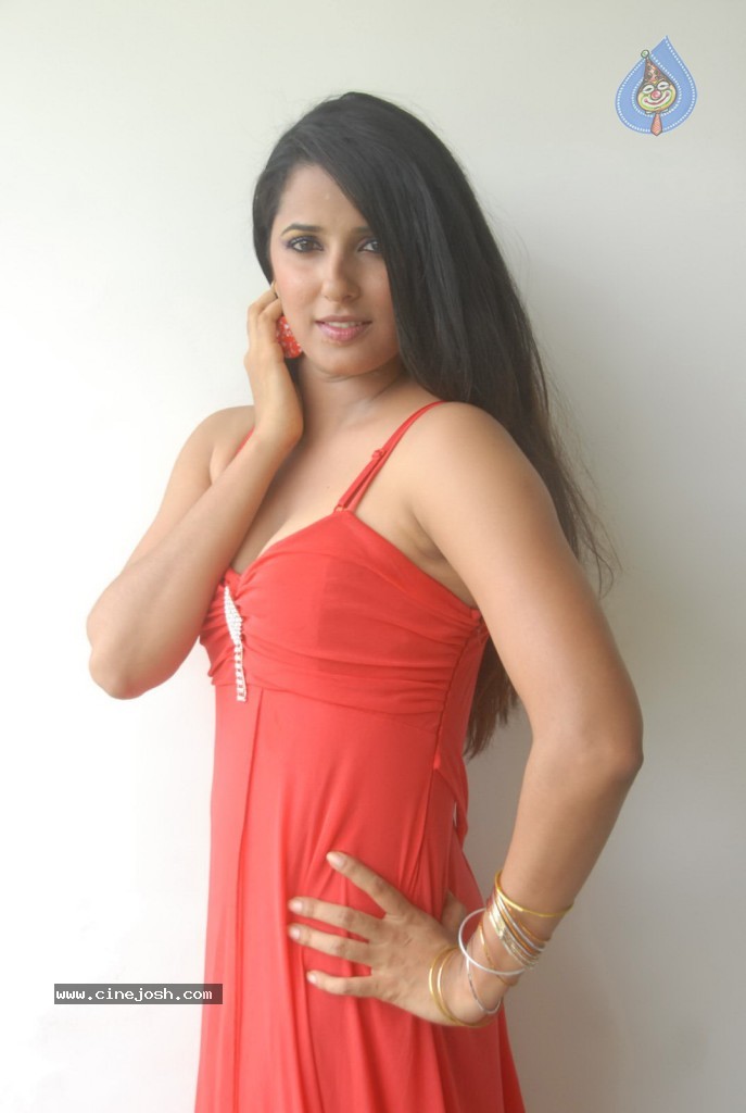 Sravya Reddy New Hot Stills - 56 / 73 photos