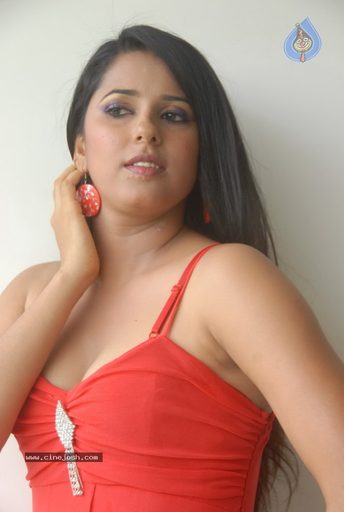 Sravya Reddy New Hot Stills - 64 / 73 photos