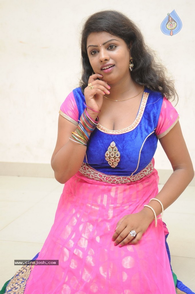 Sree Devi Hot Stills - 31 / 111 photos