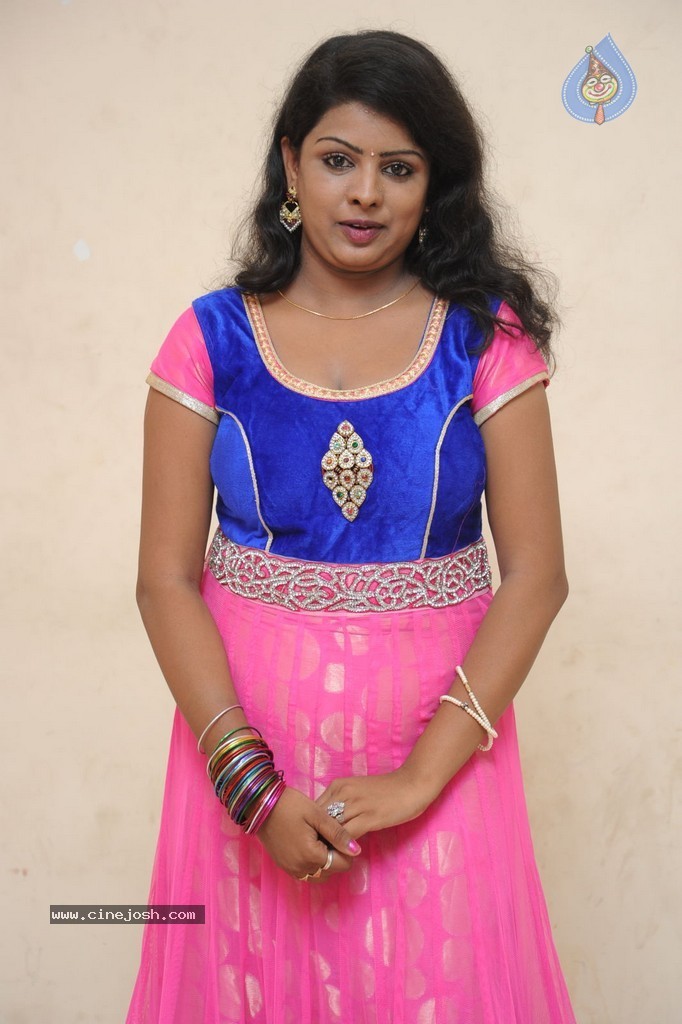 Sree Devi Hot Stills - 62 / 111 photos