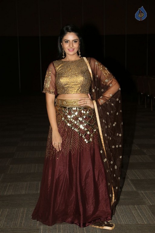 Sree Mukhi New Pics - 41 / 41 photos