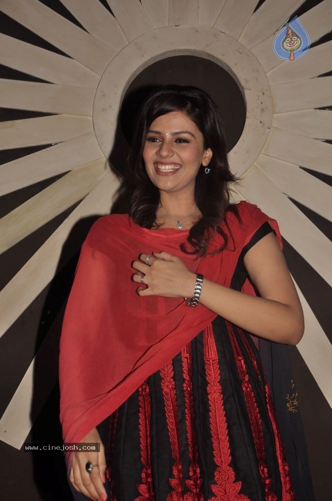 Sree Mukhi New Stills - 4 / 64 photos