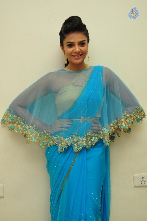 Sreemukhi Latest Pics - 6 / 29 photos
