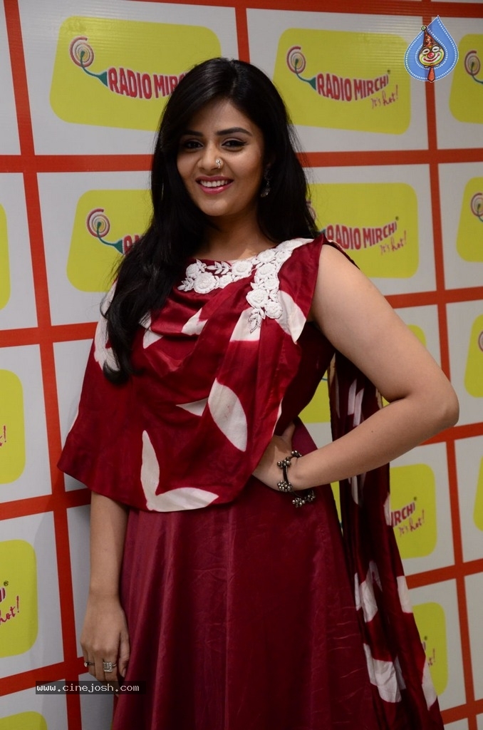 Sreemukhi Latest Stills - 12 / 15 photos