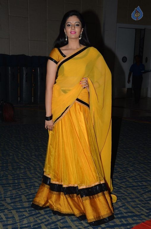 Sreemukhi Photos - 14 / 28 photos