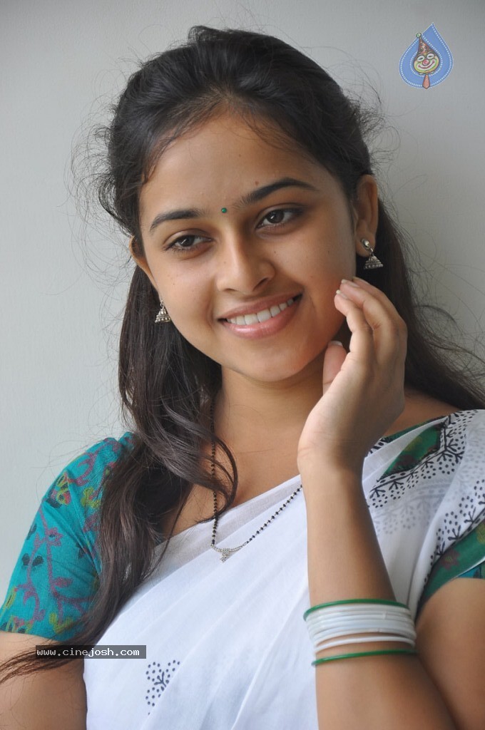 Sri Divya Latest Photos - 9 / 60 photos