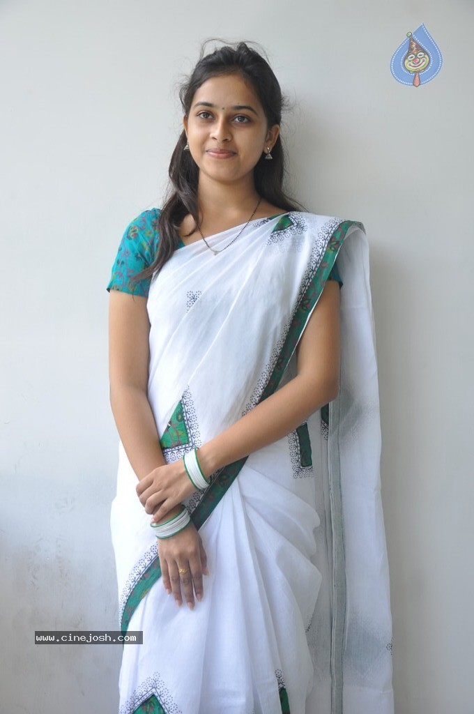 Sri Divya Latest Photos - 24 / 60 photos