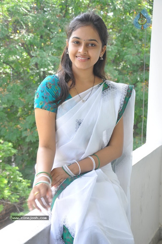 Sri Divya Latest Photos - 34 / 60 photos