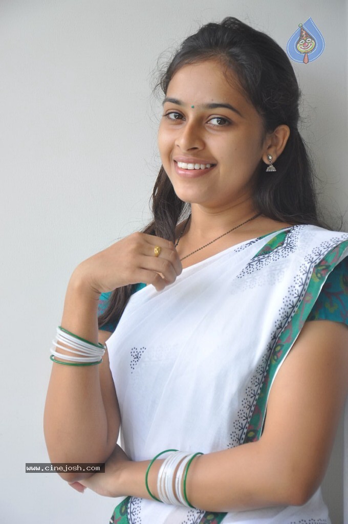 Sri Divya Latest Photos - 42 / 60 photos