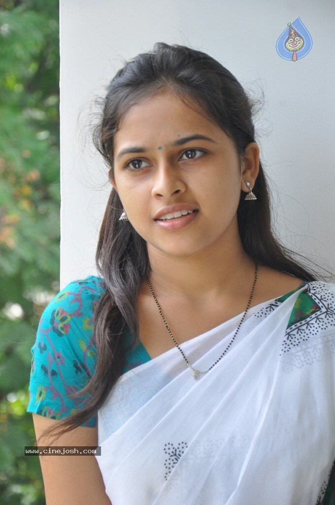 Sri Divya Latest Photos - 59 / 60 photos