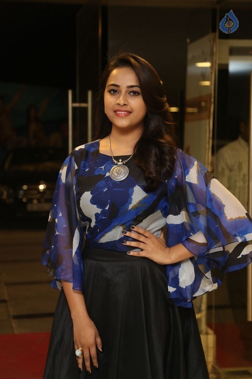 Sri Divya New Pics - 6 / 42 photos