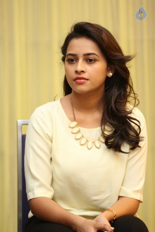 Sri Divya Photos - 29 / 42 photos