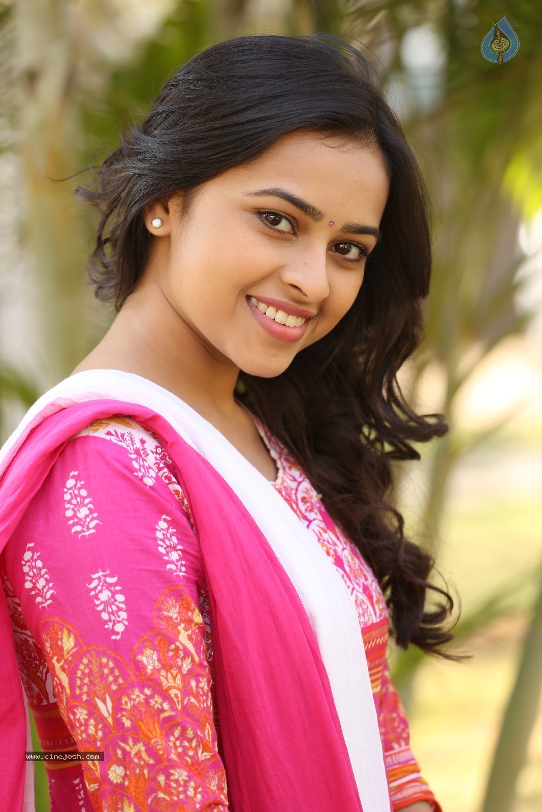 Sri Divya Photos - 20 / 54 photos