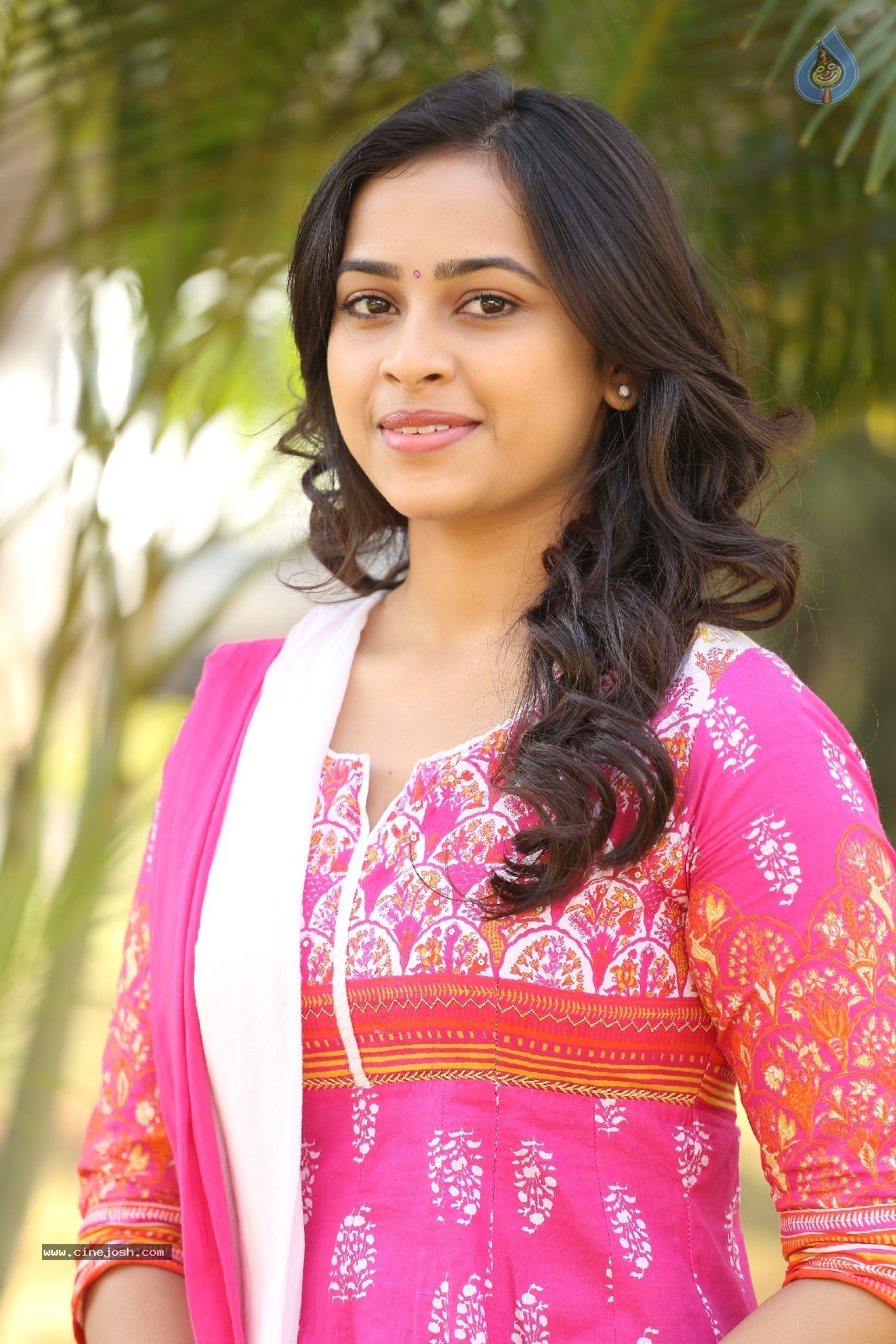 Sri Divya Photos - 32 / 54 photos