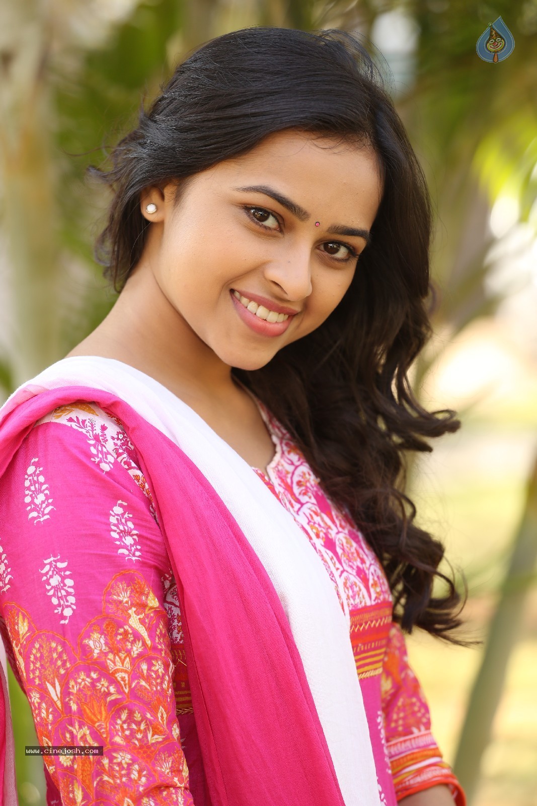 Sri Divya Photos - 43 / 54 photos