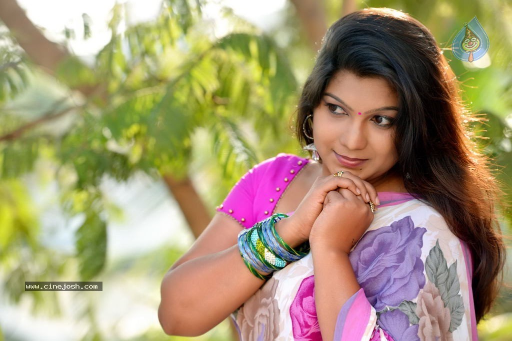 Sri Lakshmi Cute Stills - 11 / 29 photos