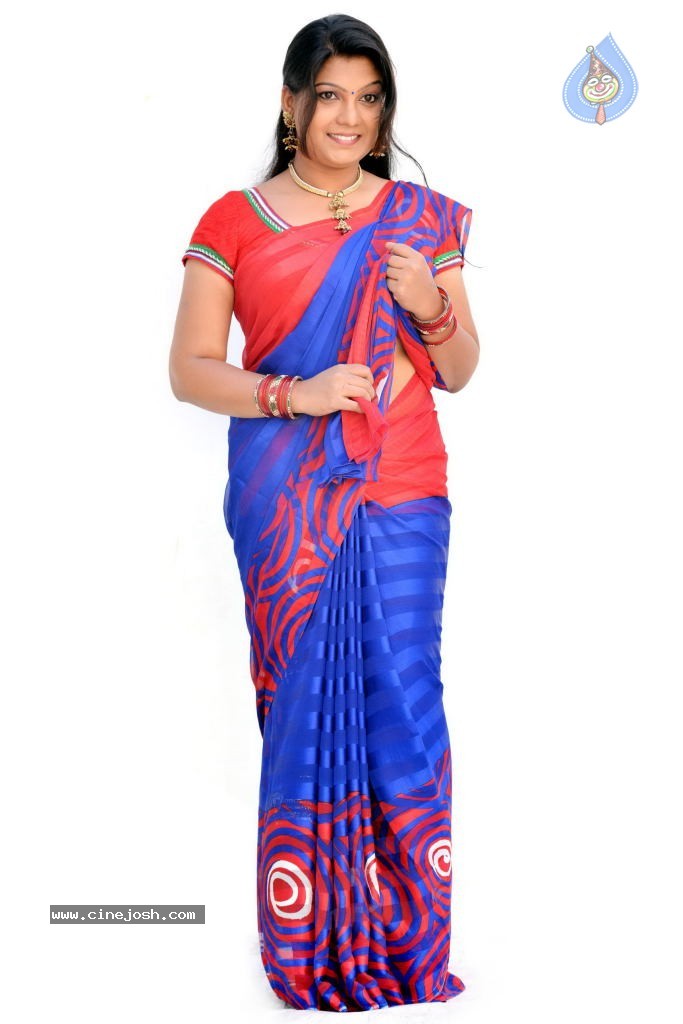 Sri Lakshmi Cute Stills - 27 / 29 photos