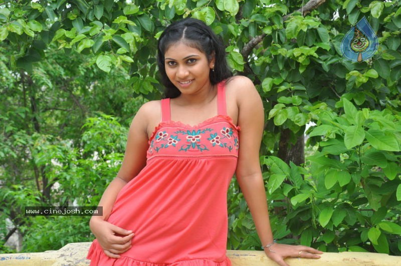 Sri Siri Stills - 18 / 43 photos