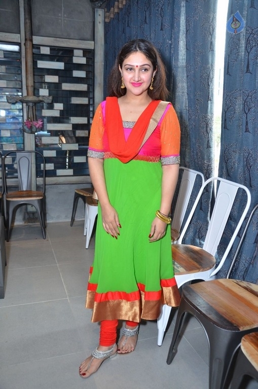 Sridevi Vijaykumar New Pics - 10 / 21 photos