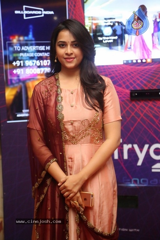 Sridivya Latest Photos - 21 / 21 photos