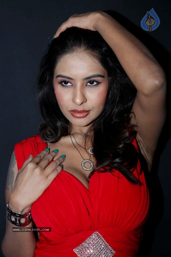 Srilekha Hot Stills - 43 / 131 photos