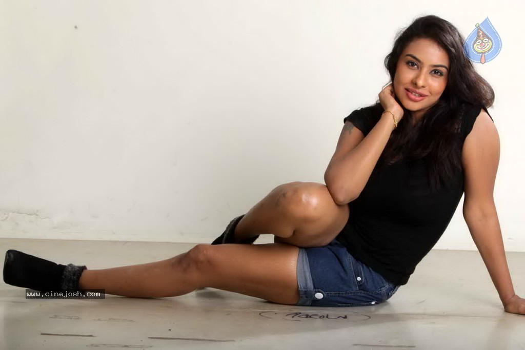 Srilekha New Hot Stills - 34 / 64 photos