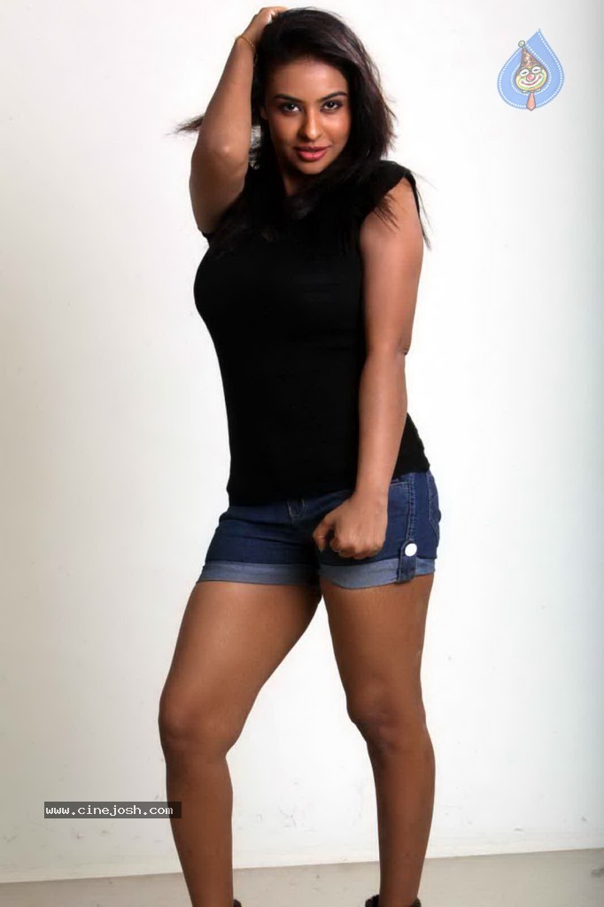 Srilekha New Hot Stills - 35 / 64 photos