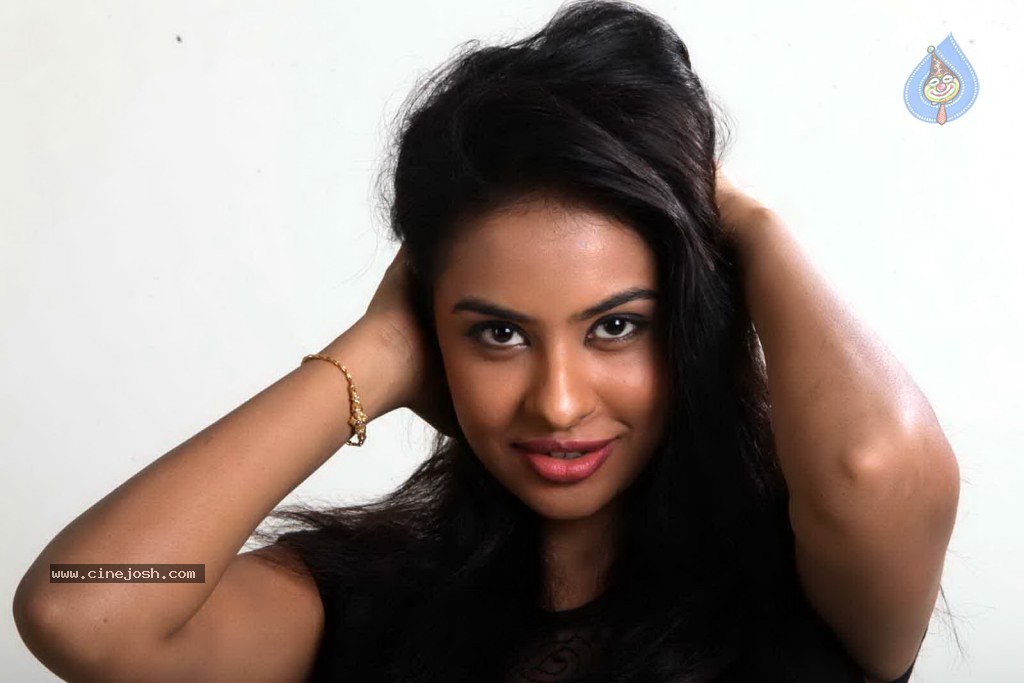 Srilekha New Hot Stills - 52 / 64 photos