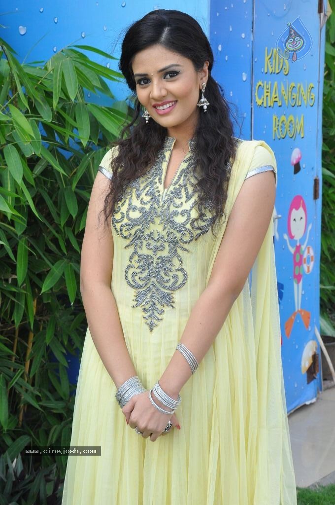 Srimukhi Latest Gallery - 12 / 59 photos