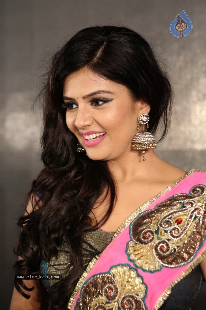 Srimukhi Latest Stills - 78 / 105 photos