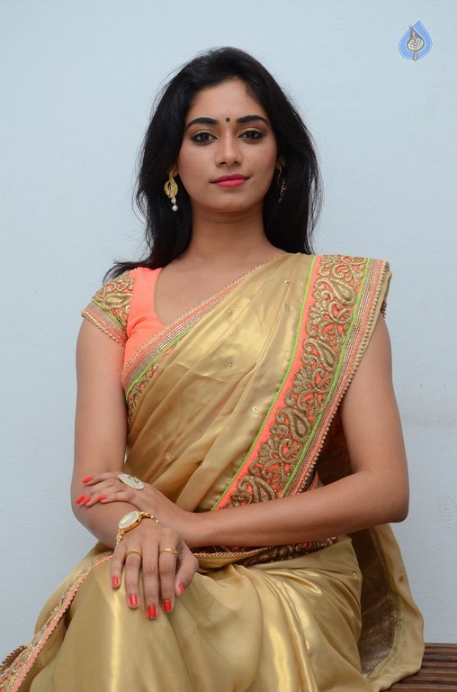 Sruthi Mol Photos - 30 / 34 photos