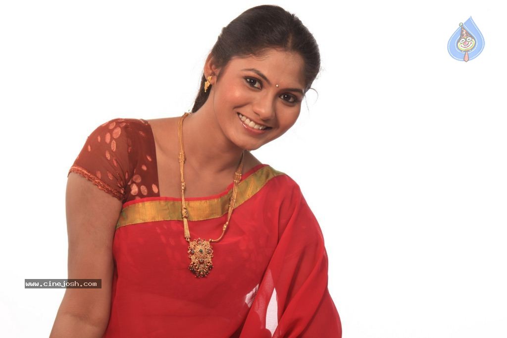 Sruthi Reddy New Stills - 34 / 38 photos