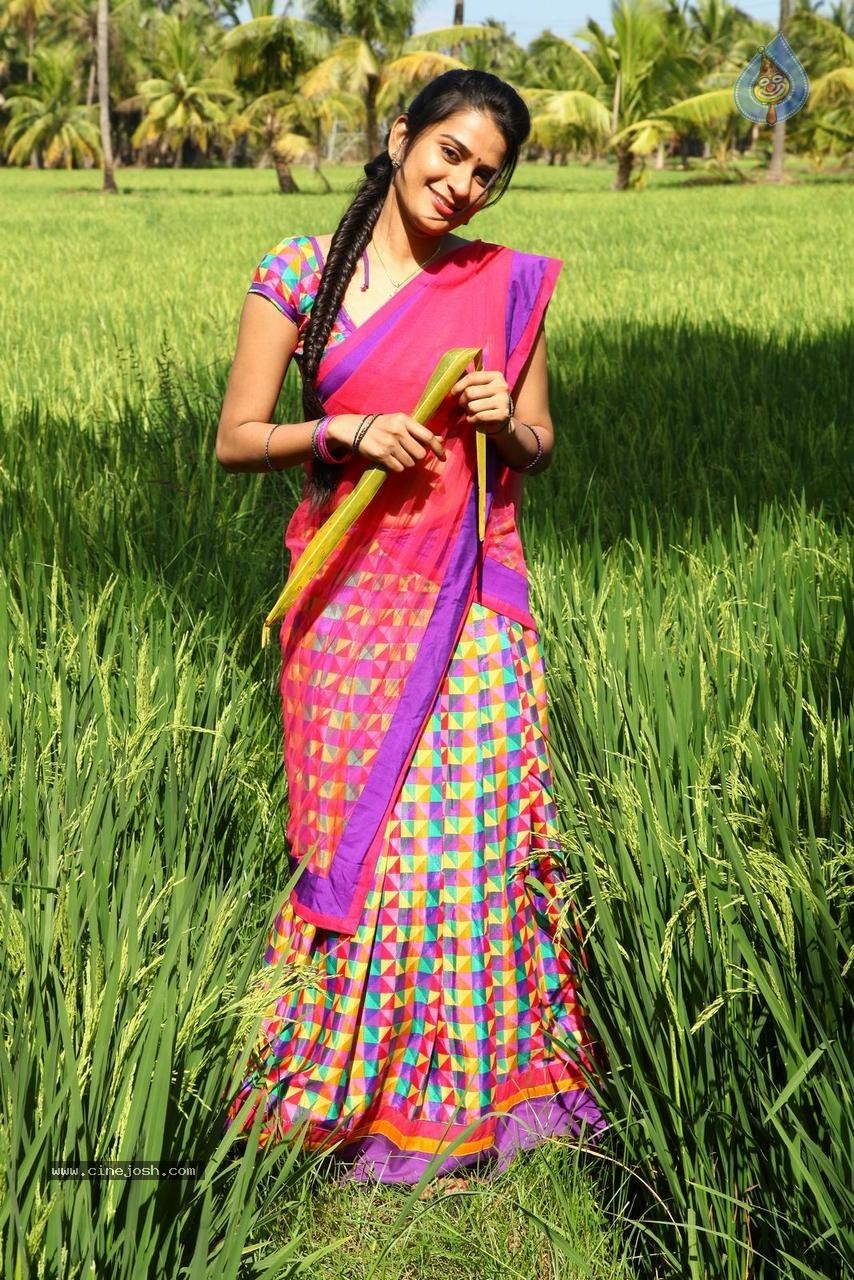 Sruthi Varma Latest Stills - 23 / 52 photos