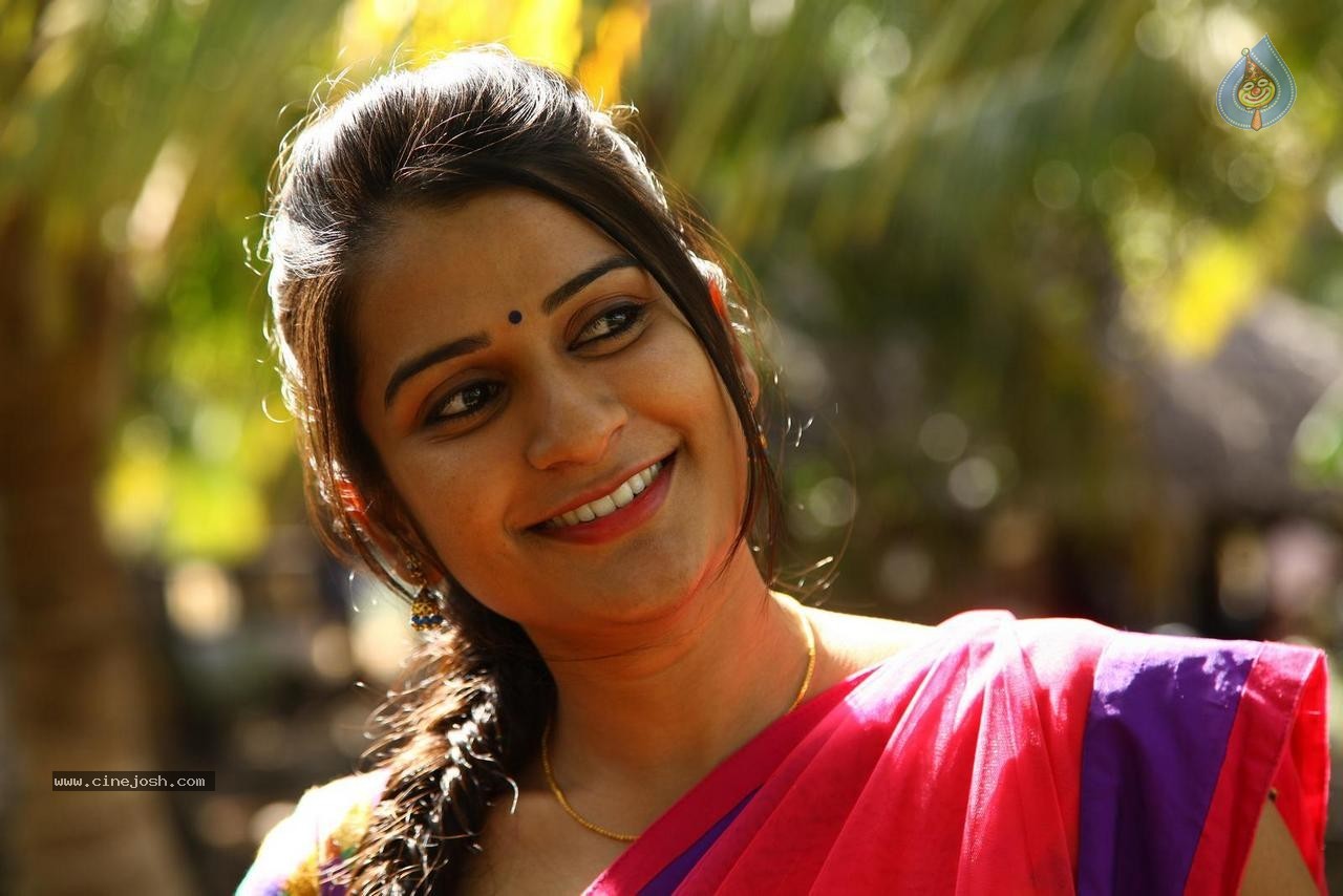 Sruthi Varma Latest Stills - 50 / 52 photos