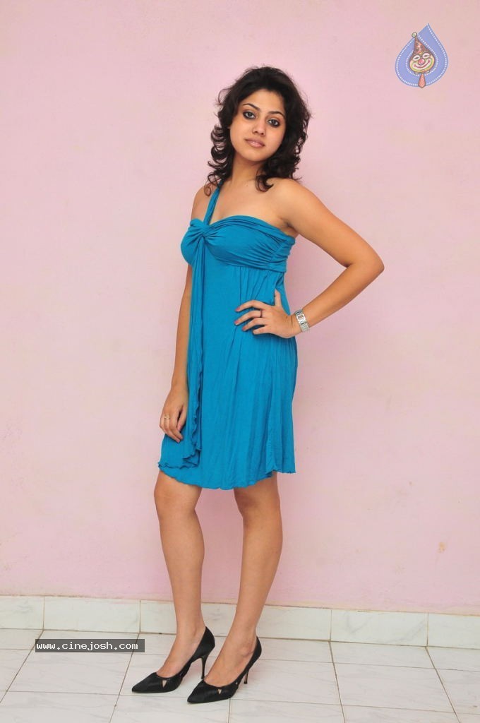 Suchita Singh Hot Stills - 52 / 76 photos