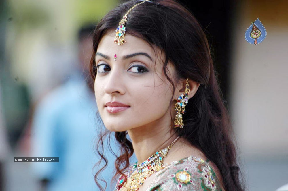 Suhasi In vaade kavali Movie Stills - 119 / 128 photos