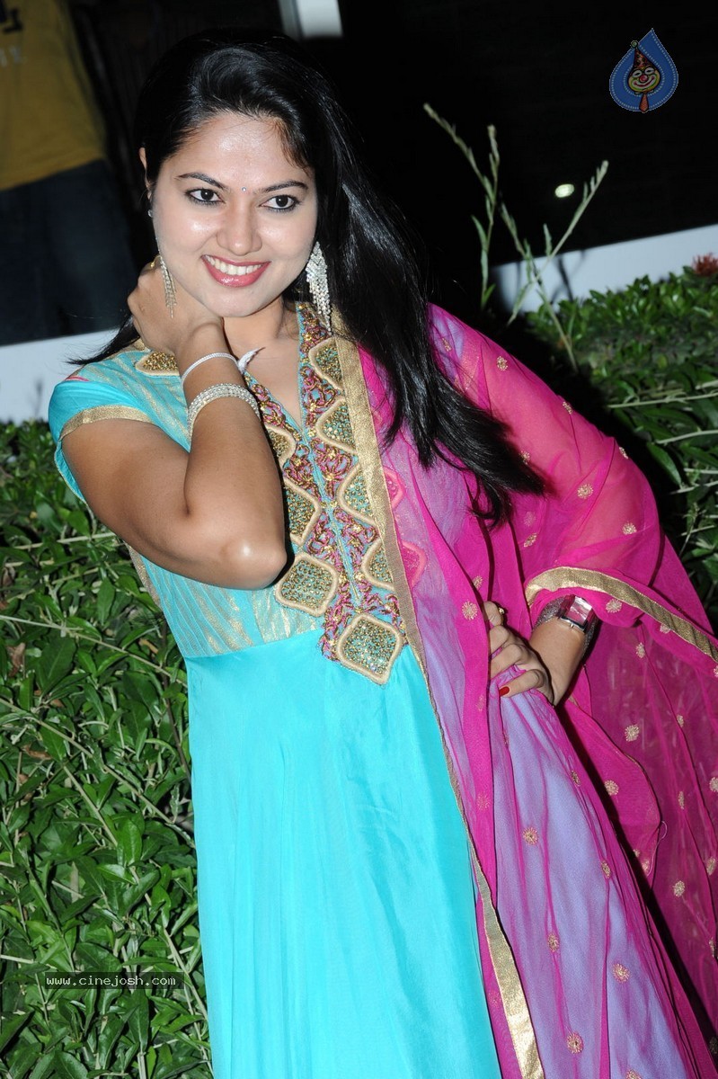 Suhasini New Stills - 21 / 64 photos