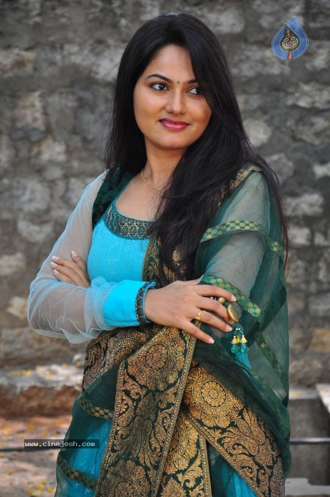 Suhasini New Stills - 45 / 75 photos